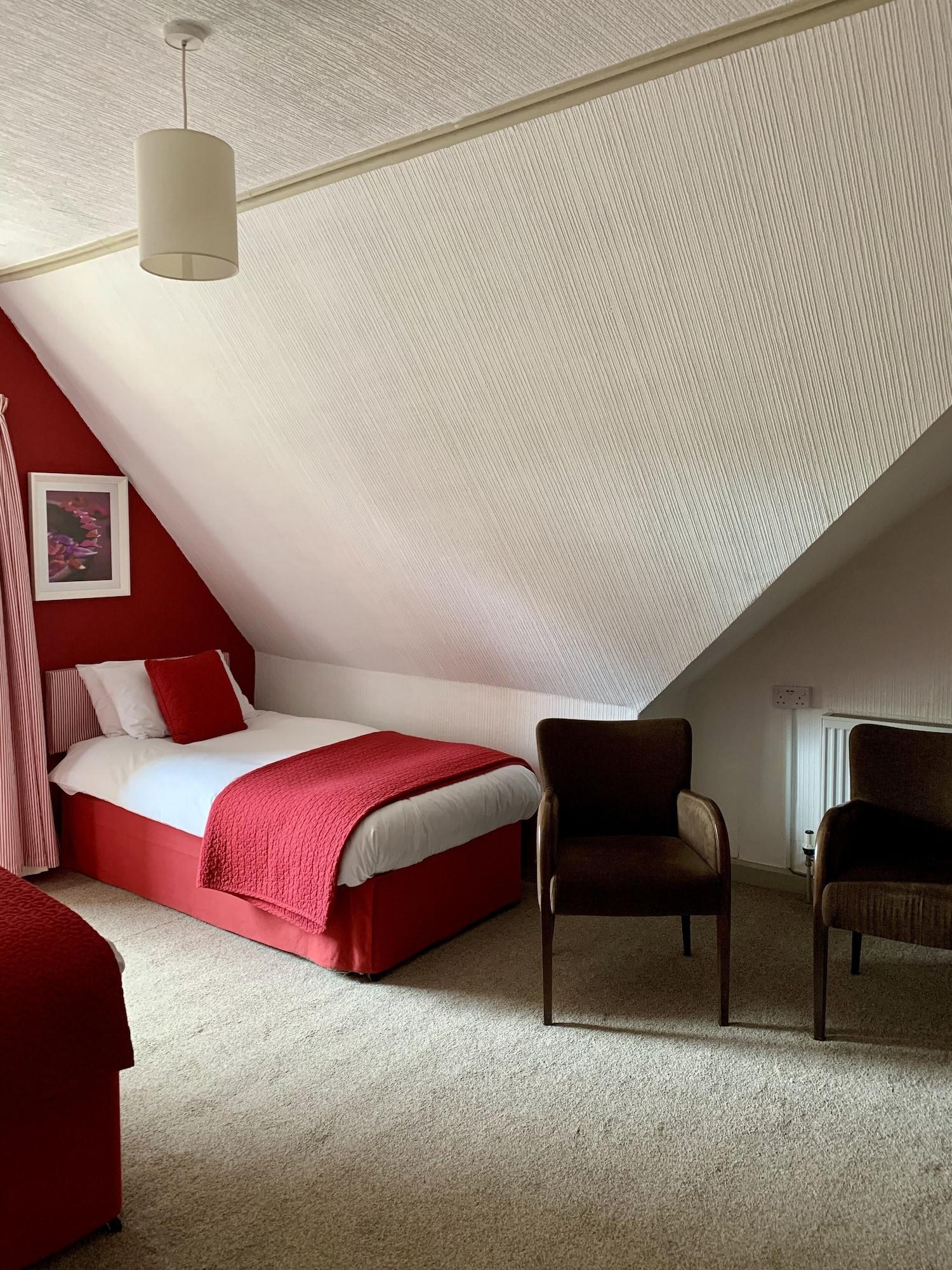 The Abbotsford Hotel Callander Bagian luar foto