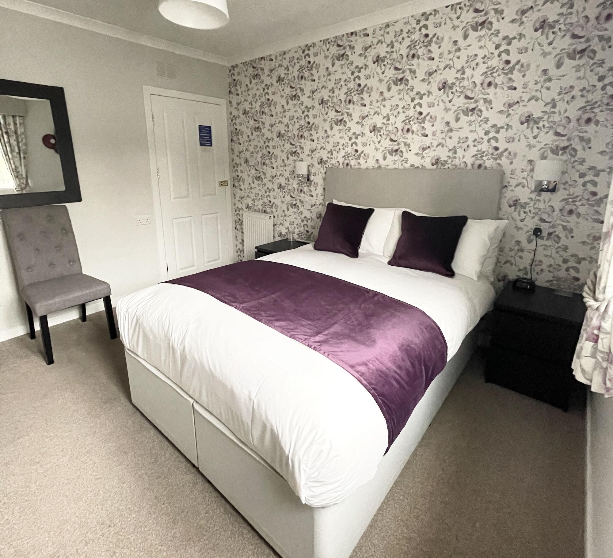 The Abbotsford Hotel Callander Bagian luar foto